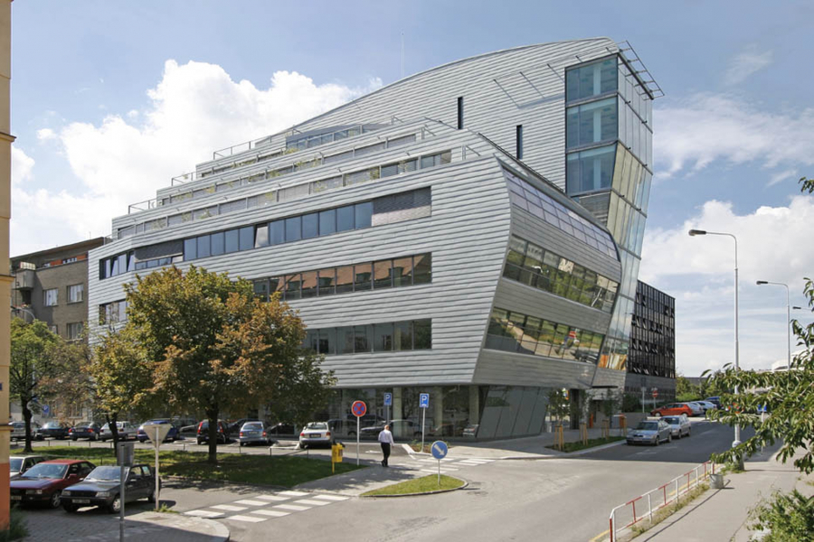 Administration building Na Vítězné pláni