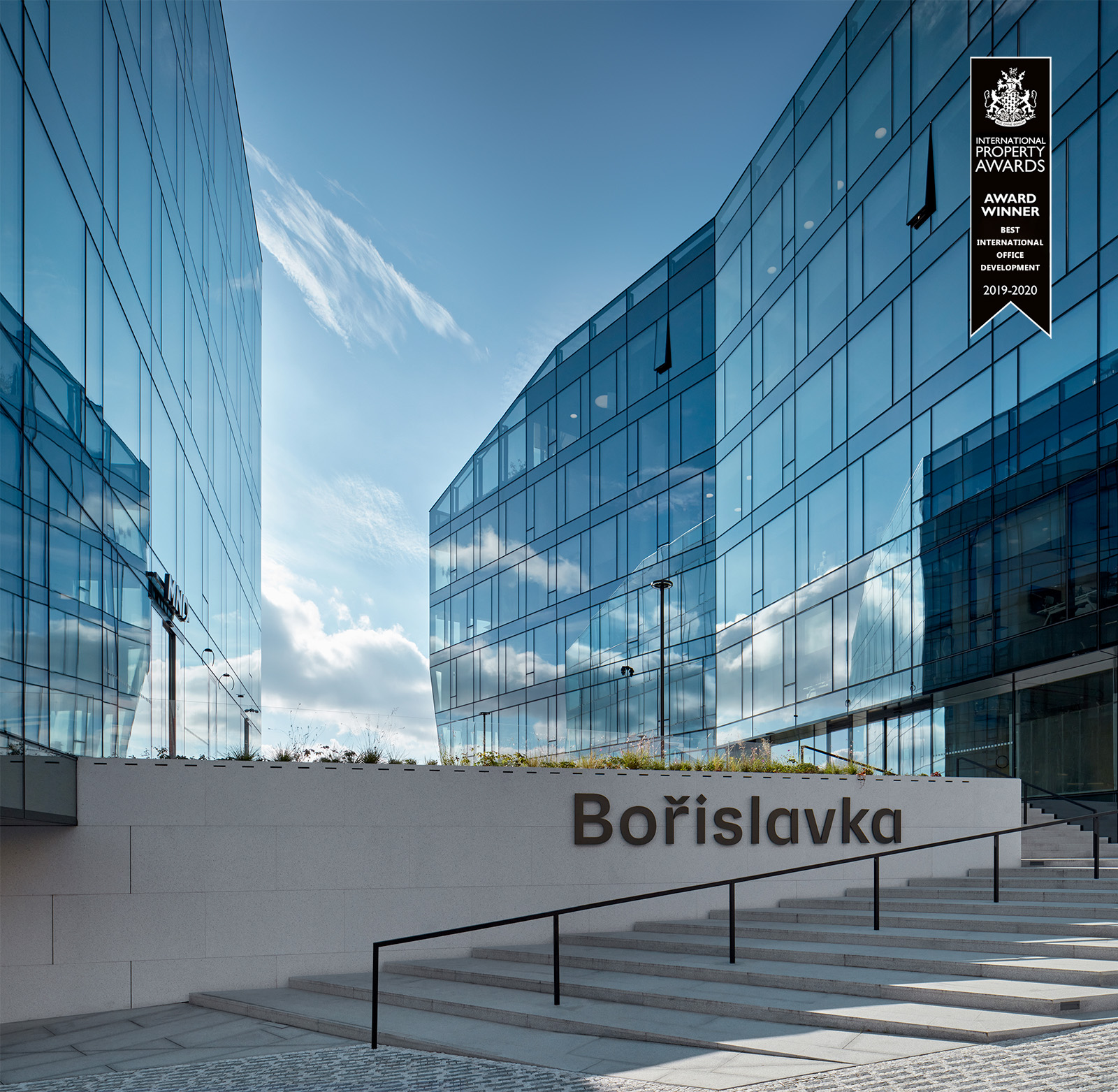 aulikfiser_borislavka_centrum_oceneni_property_awards_bestoffice_2019-2020_01